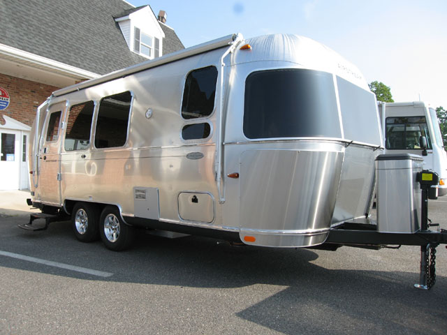 8968 Medium
