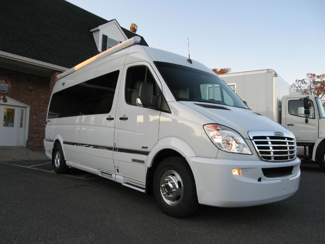 Interstate 3500 at Colonial Airstream
