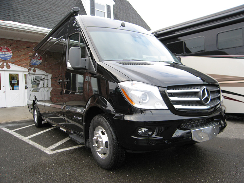 Interstate 3500 at Colonial Airstream