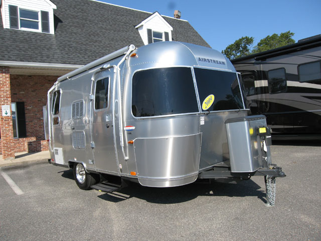 Colonial Airstream