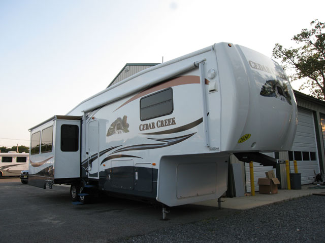 Colonial Airstream