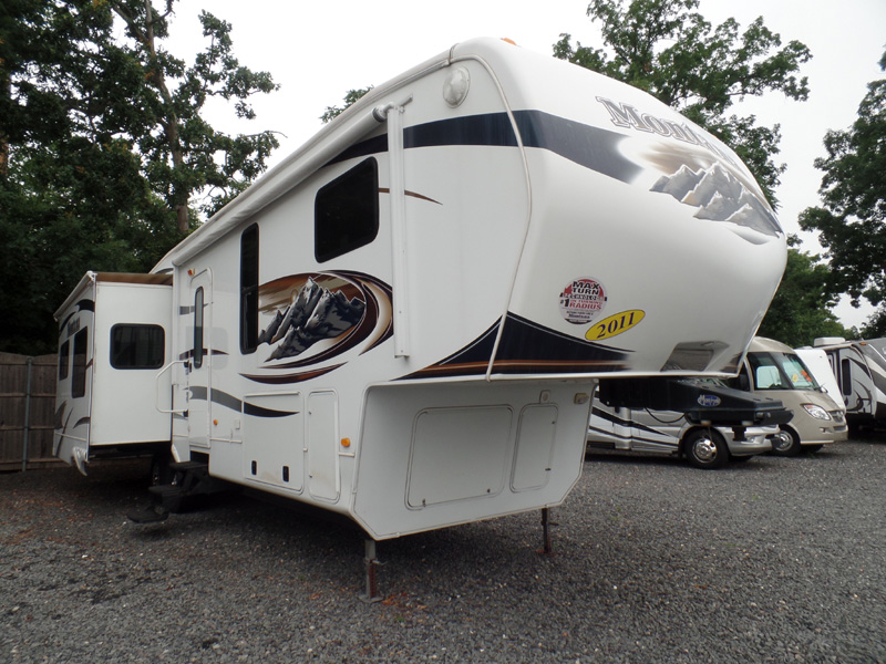 Colonial Airstream