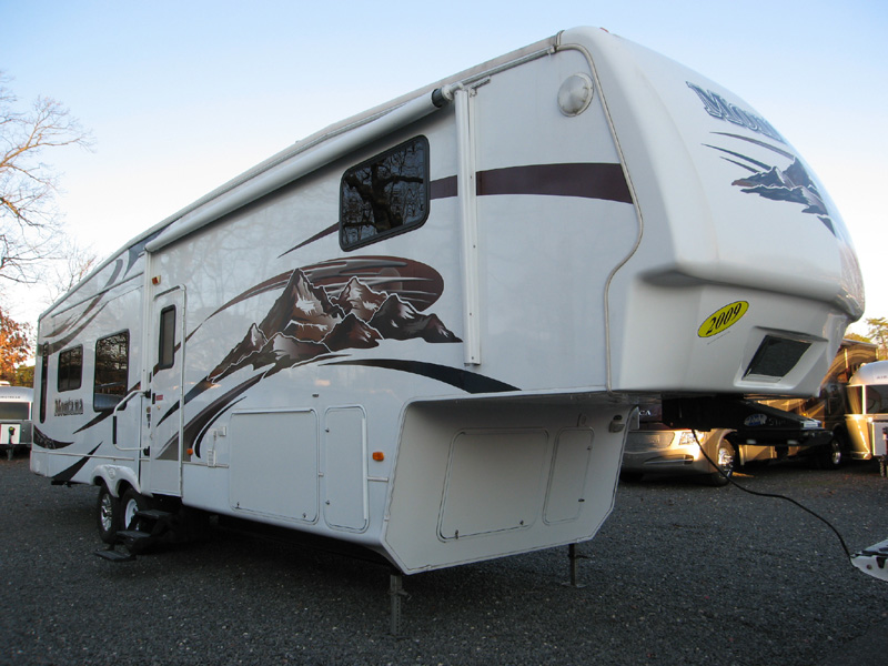 Colonial Airstream