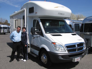 Winnebago Itasca Navion 24H