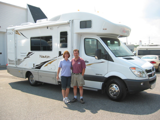 Winnebago Itasca Navion 24H