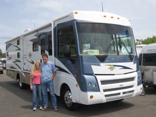 Winnebago Itasca Sunova 35J