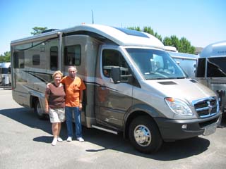 Winnebago Navion iQ 24DL
