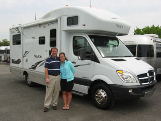 Winnebago Itasca Navion 24J