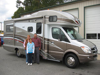 Winnebago Itasca Navion 24K