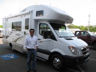 Winnebago Itasca Navion 24H