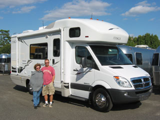 Winnebago Itasca Navion 24H
