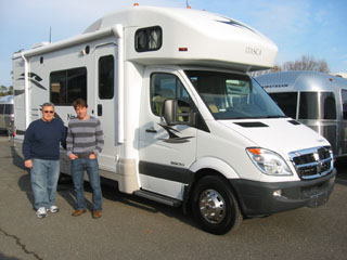 Winnebago Itasca Navion 24K