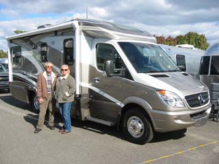 Winnebago Itasca Navion iQ 24G