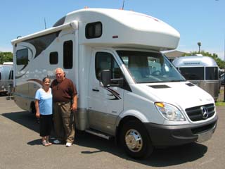 Itasca Navion 24J By Winnebago