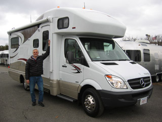 Itasca Navion 24J By Winnebago
