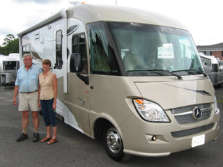 Itasca Reyo 25T By Winnebago